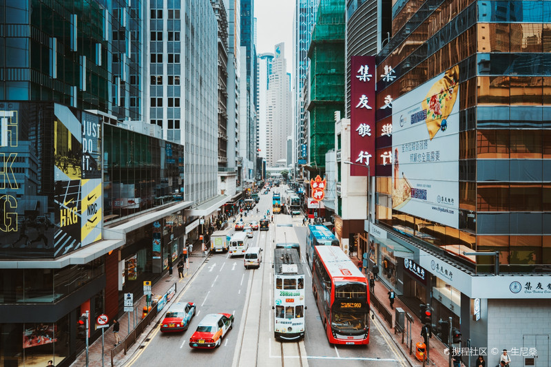 东方明珠璀璨，香港的香港之光