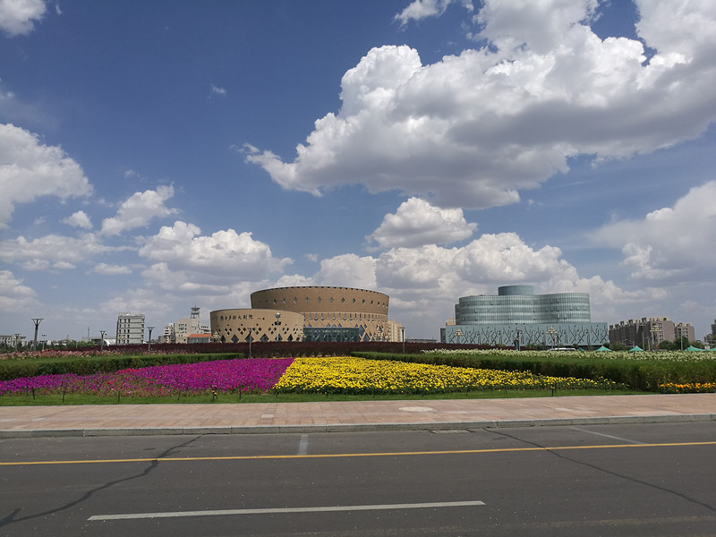 鄂尔多斯,绿色转型中的经济奇迹之旅